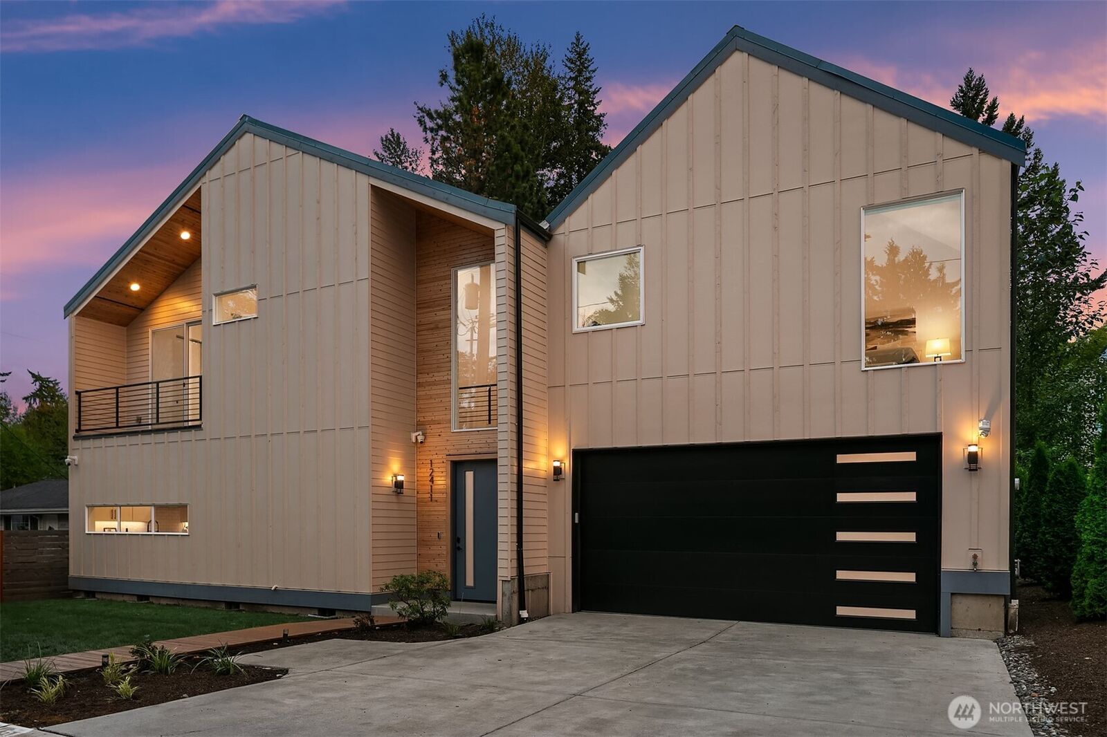 Property Photo: 12411 NE 90th Street WA 98033