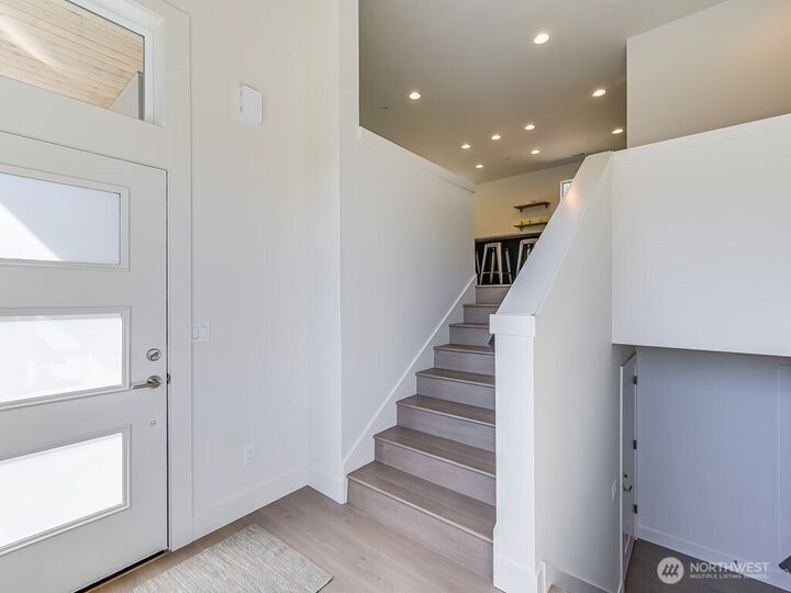 Property Photo: 11624 42nd Avenue S WA 98168