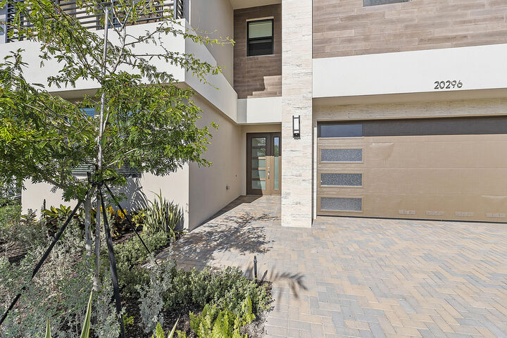 Property Photo:  20296 Somerset Hills Drive  FL 33434 