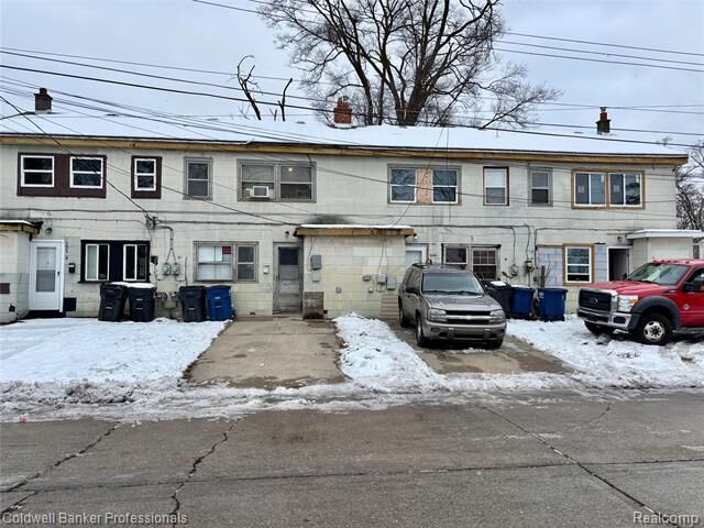 Property Photo: 2204 Ellsworth Street MI 48186