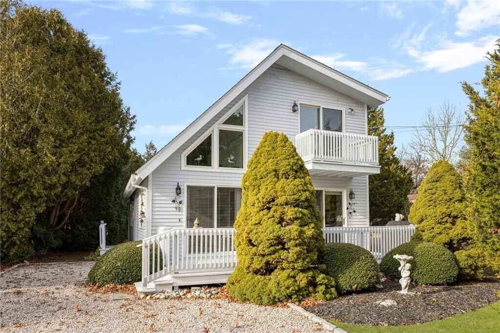 Property Photo: 71 Willow Road RI 02813