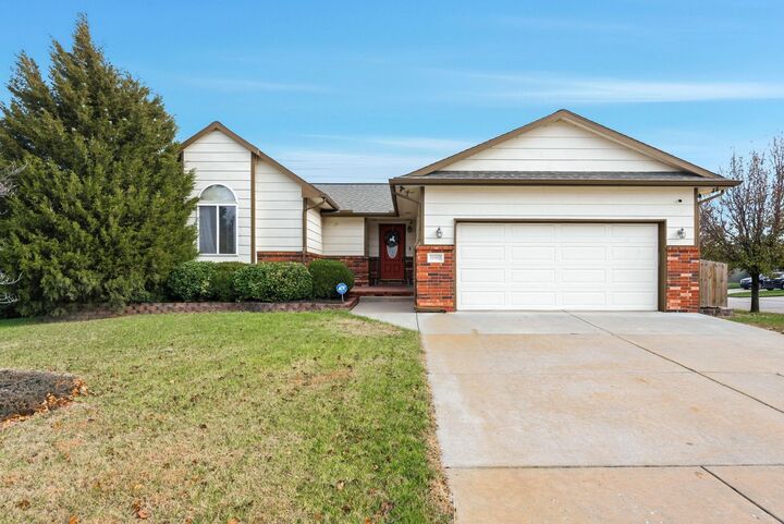 Property Photo: 11902 W Grant Ct KS 67209
