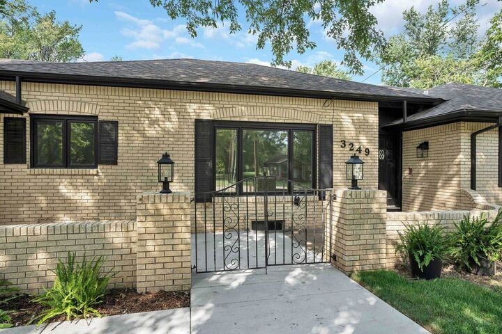 Property Photo: 3249 N Hood Ct KS 67204
