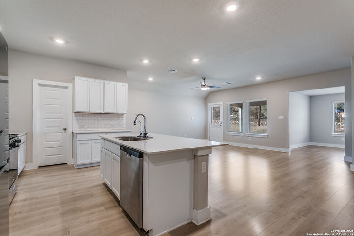 Property Photo: 29190 Rock Cyn TX 78163