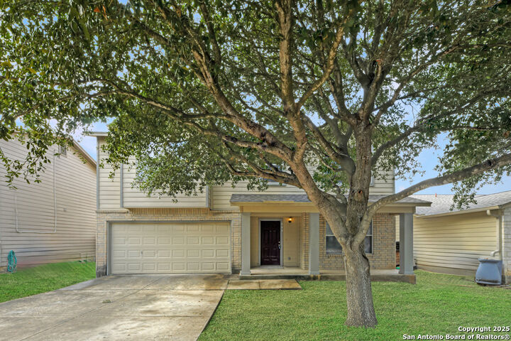 Property Photo: 605 Gatewood Briar TX 78108