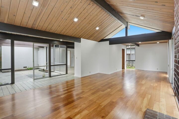 Property Photo:  827 Cumberland Drive  CA 94087 