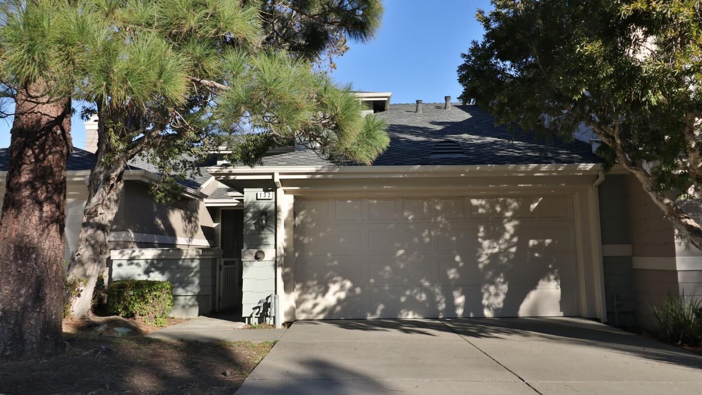 Property Photo:  132 Warbler Lane  CA 94005 