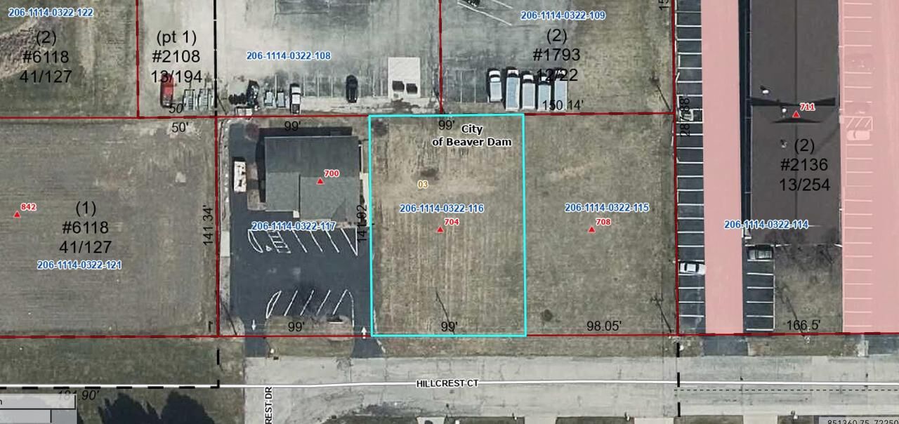 Property Photo: 704 Hillcrest Court WI 53916