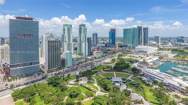 Property Photo:  50 Biscayne Blvd 503  FL 33132 