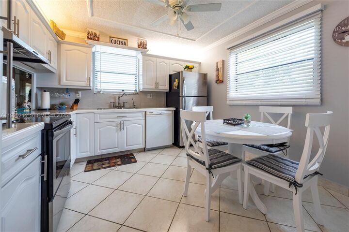 Property Photo:  4940 E Sabal Palm Blvd 414  FL 33319 