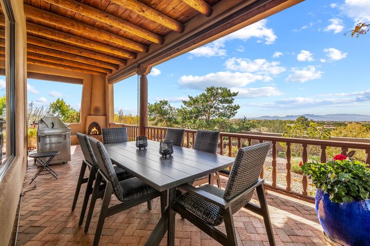 Property Photo:  4 Calle Alexia  NM 87508 