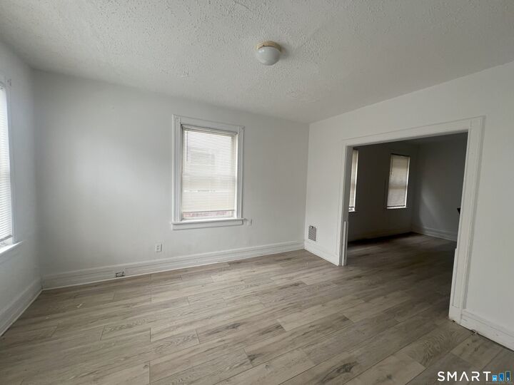 Property Photo:  270 East Avenue  CT 06610 