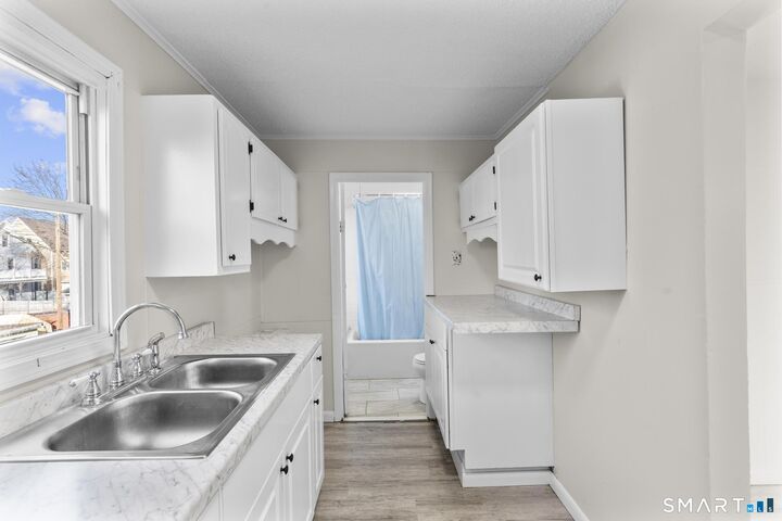 Property Photo:  426 Poplar Street  CT 06513 