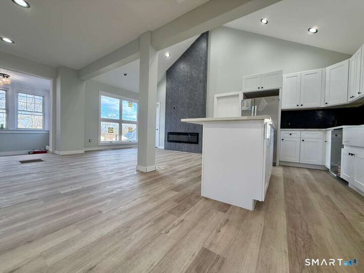 Property Photo: 82 Hemlock Street CT 06516