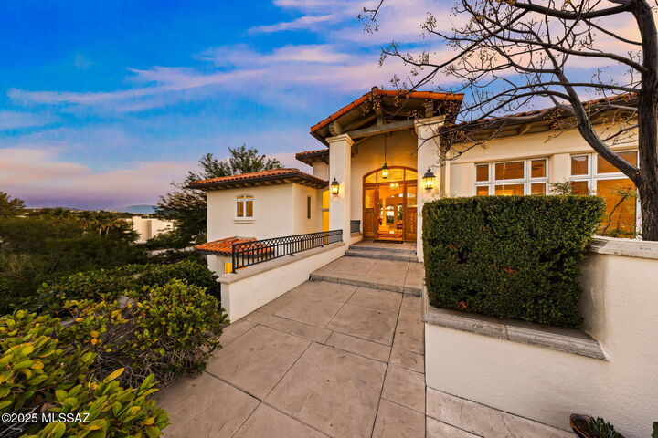 Property Photo:  5342 E Gleneagles Drive  AZ 85718 