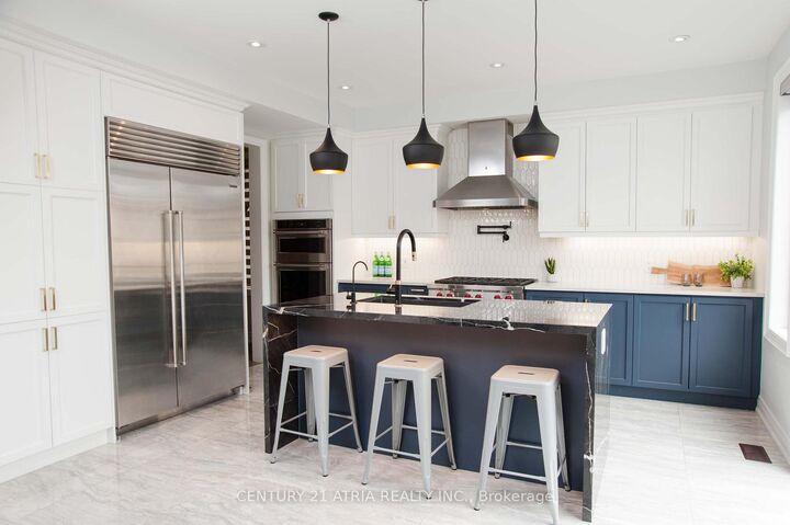 Property Photo:  26 Murray Leonard Lane  ON L9N 0Y7 