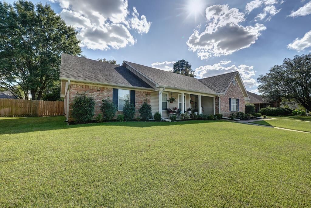 Property Photo:  22 Sugar Ridge Ln  AR 71854 