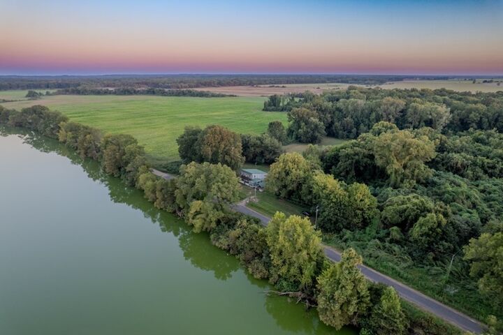 Property Photo:  686 Miller County 379  AR 71854 