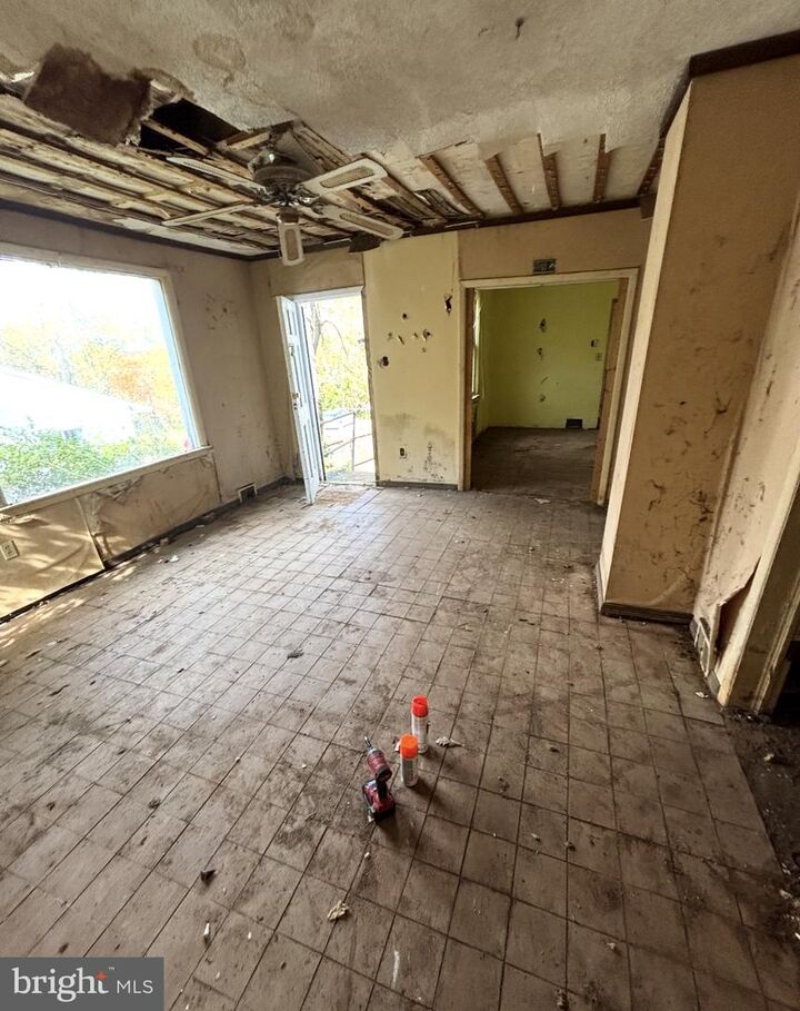 Property Photo:  53 Woodland Avenue  NJ 08021 