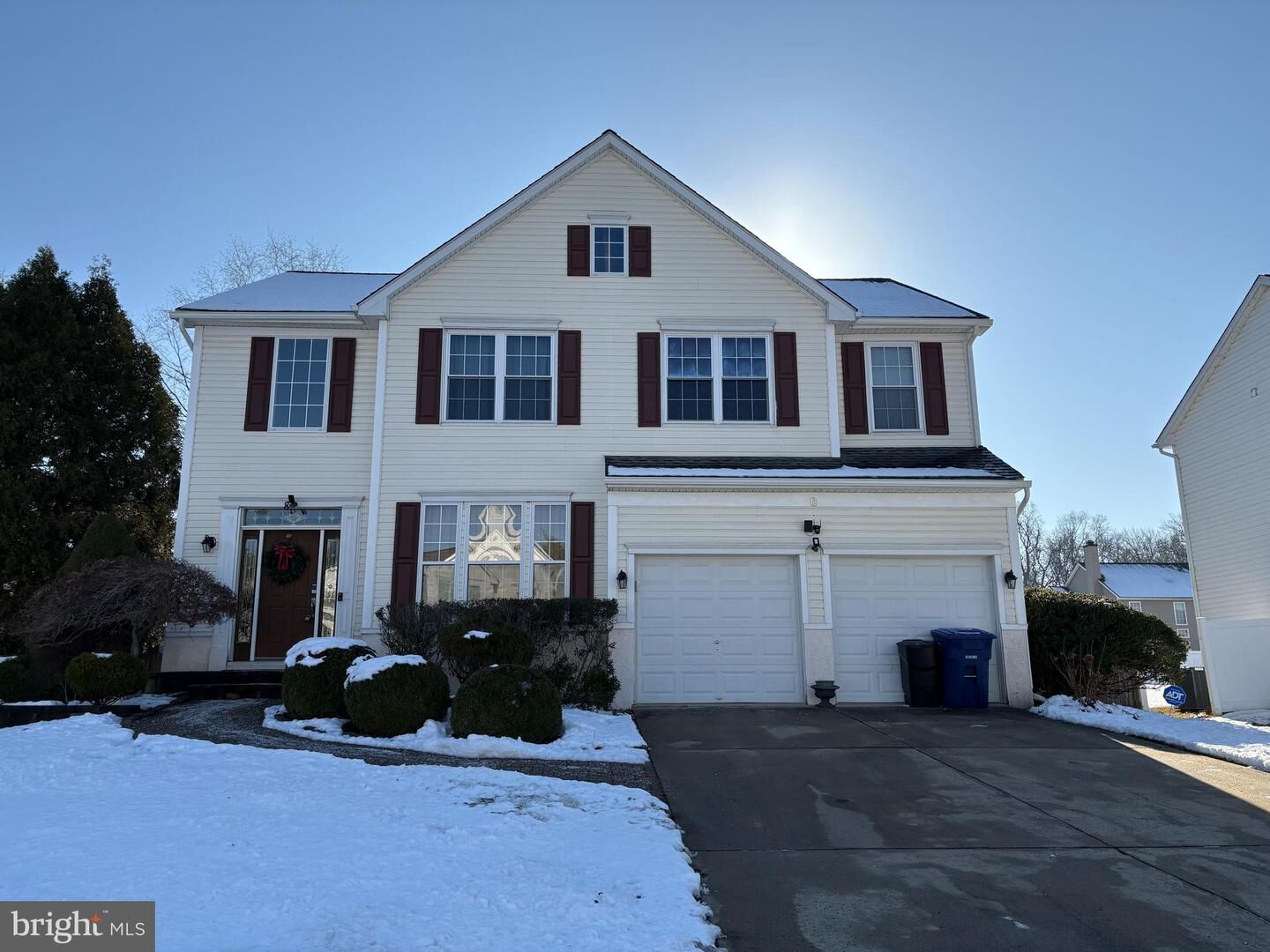 Property Photo:  8 Creekwood Drive  NJ 08505 
