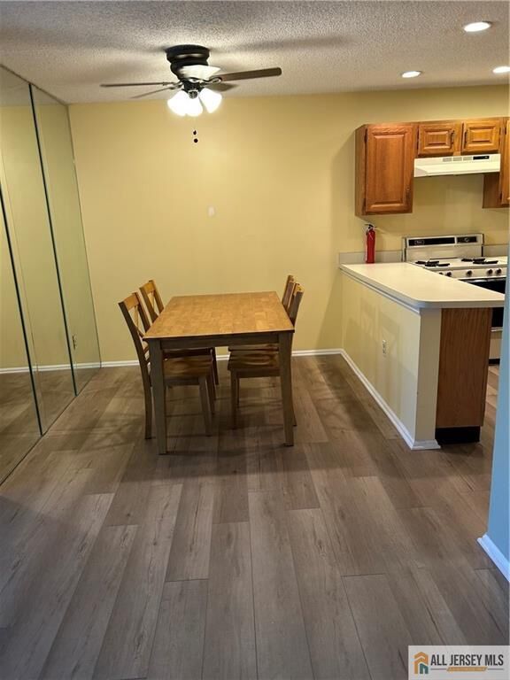Property Photo:  3 E Wycoff Way 3  NJ 08816 
