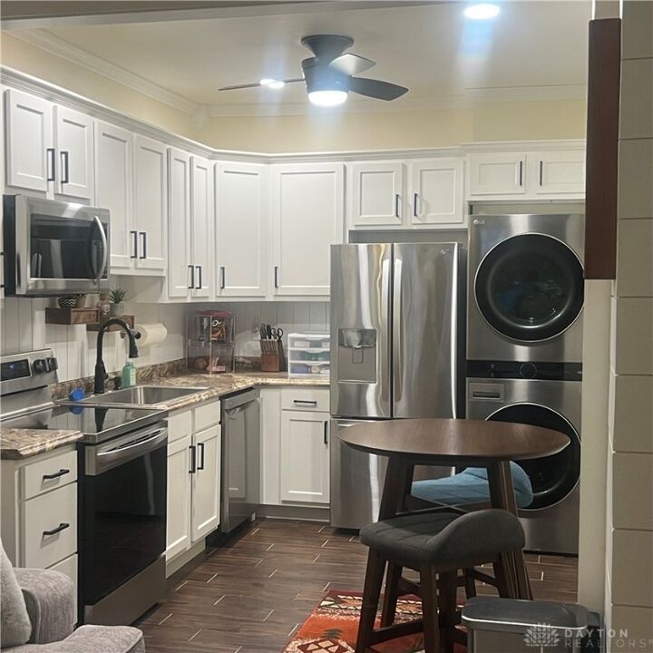 Property Photo:  1621 Morgan Street  OH 45503 