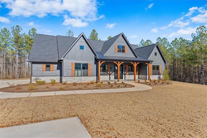 Property Photo: 1374 Morgan Road GA 30110