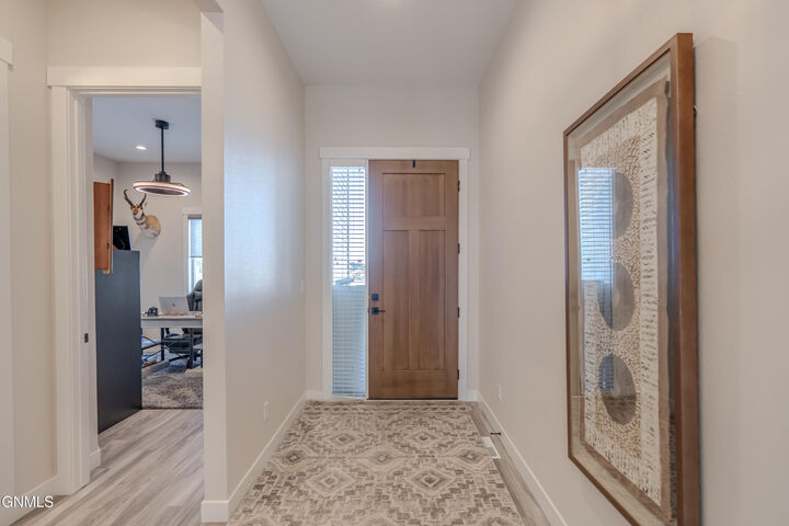 Property Photo:  321 Calvert Drive  ND 58503 