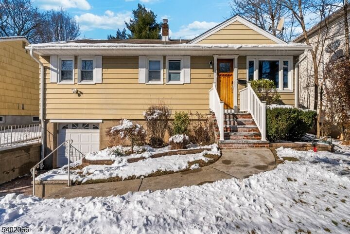 Property Photo:  14 Weeks Ct  NJ 07013 