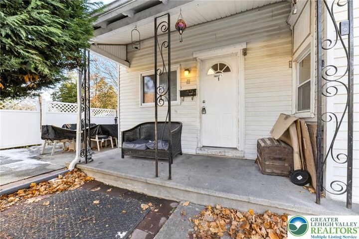 Property Photo: 119 School Street PA 18032