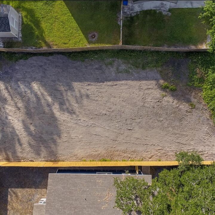 Property Photo:  1017 E 25th Avenue  FL 33605 