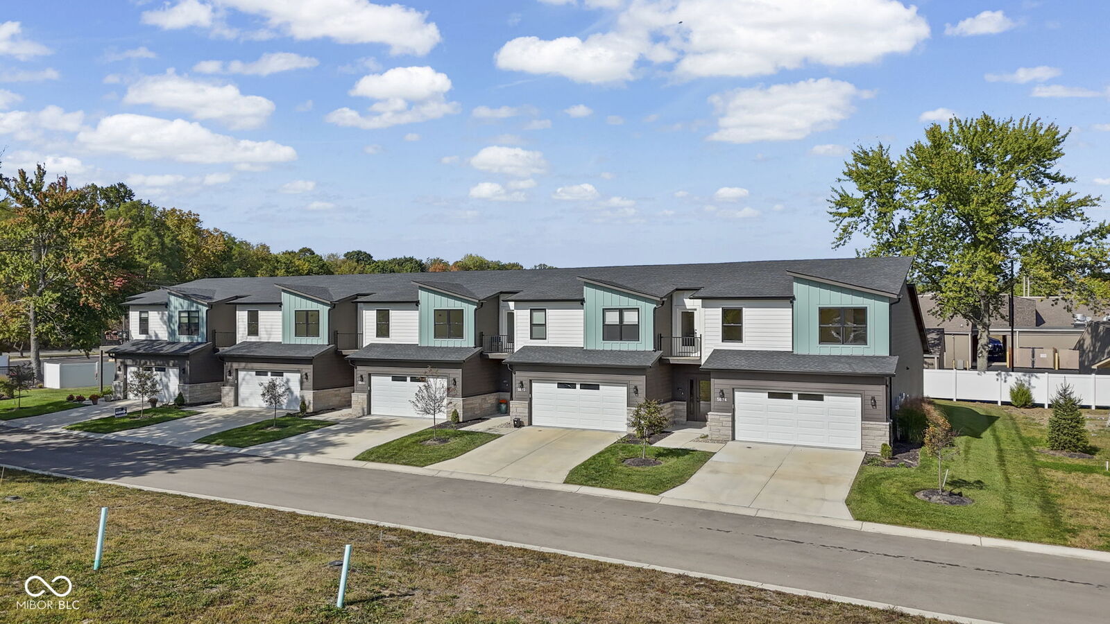 Property Photo:  5866 Harbour Town Drive  IN 46062 