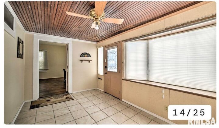 Property Photo:  400 S Forest Street  IL 62901 