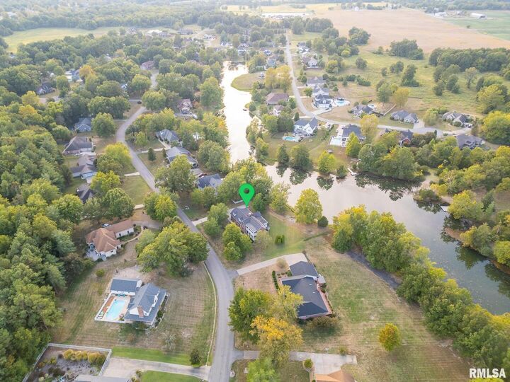 Property Photo: 306 Arbor Dr Drive IL 62918