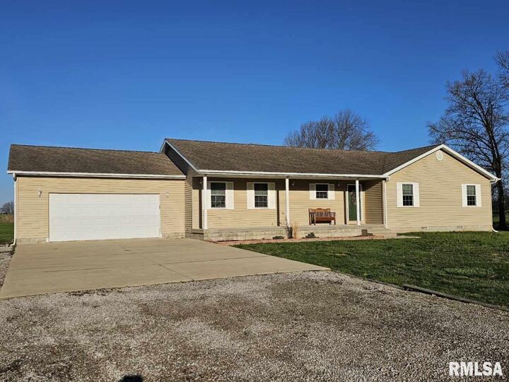 Property Photo:  10457 N Puckett Lane  IL 62864 