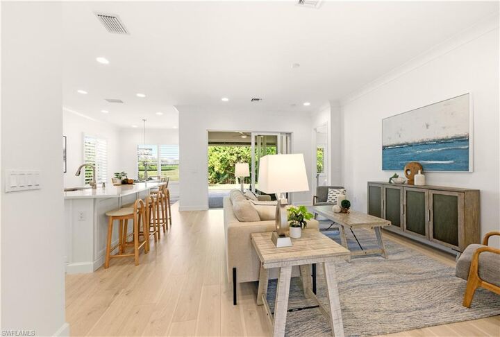 Property Photo: 11323 Jacaranda Dr FL 34120