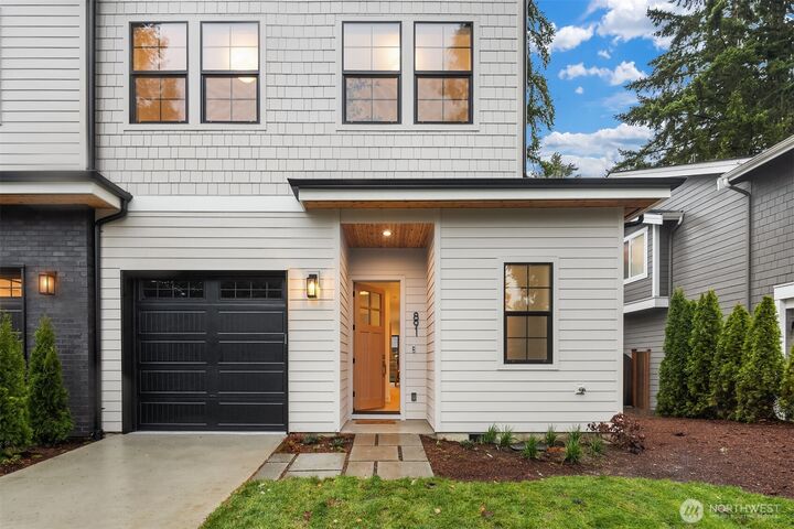 Property Photo: 891 166th Avenue NE WA 98008