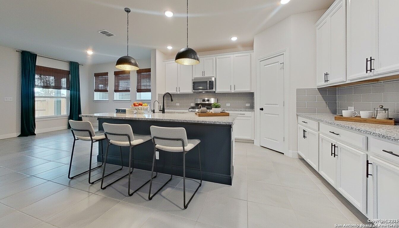 Property Photo:  9422 Van Horn  TX 78254 