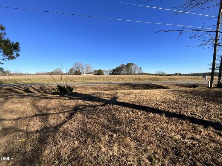 Property Photo:  10 Sutton Road  NC 27549 