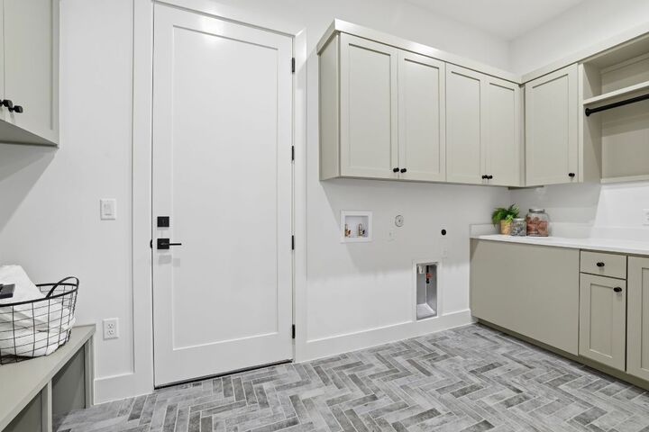 Property Photo:  2908 Stoneway Drive  TX 78757 