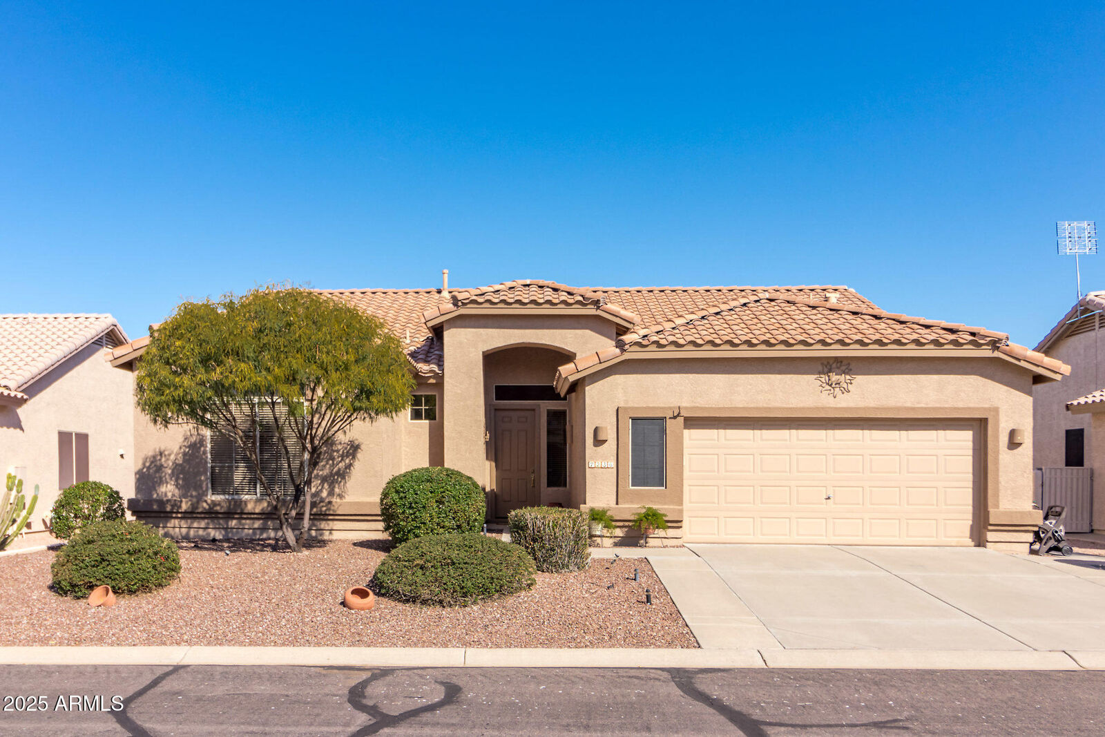 Property Photo: 7236 E Texas Ebony Drive AZ 85118