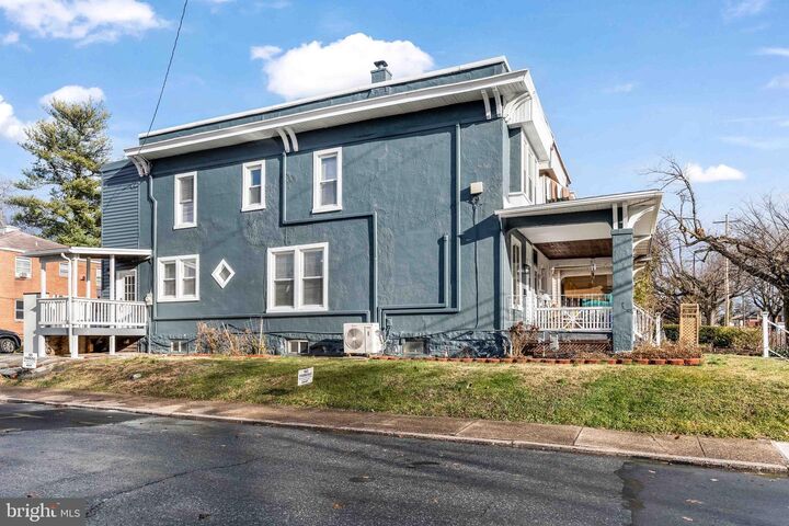 Property Photo:  2500 Derry Street  PA 17111 