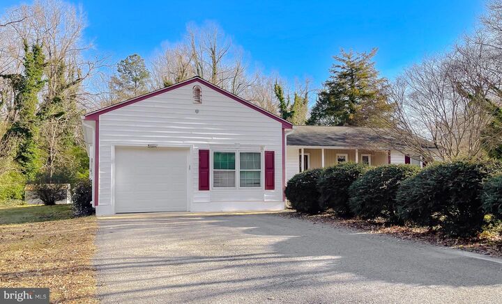 Property Photo:  23370 Town Creek Drive  MD 20653 