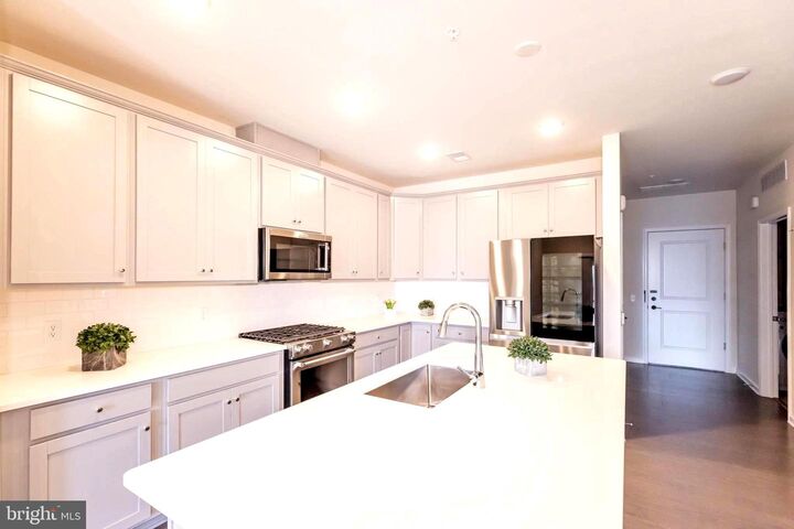 Property Photo: 1 Culvert 211 NJ 08550