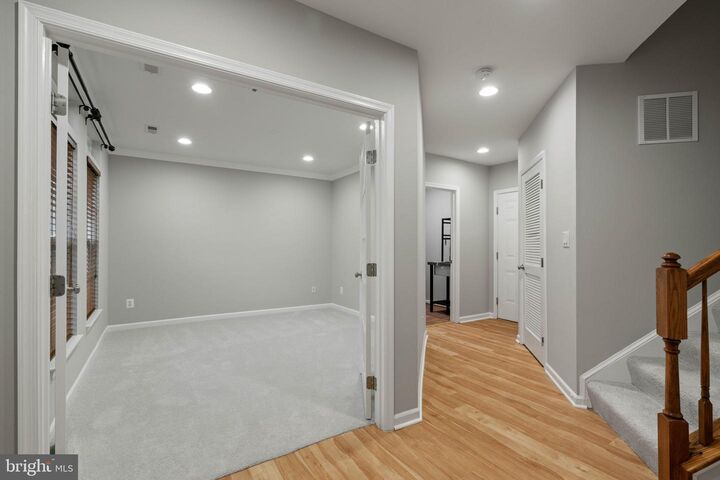 Property Photo:  2116 Abbottsbury Way  VA 22191 