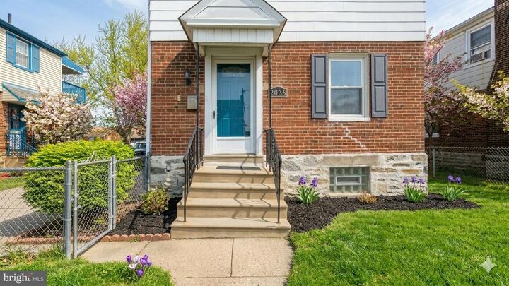 Property Photo:  2035 Ripley Street  PA 19152 