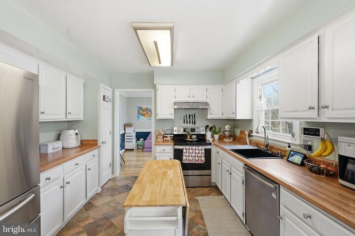 Property Photo:  2076 Aquia Drive  VA 22554 