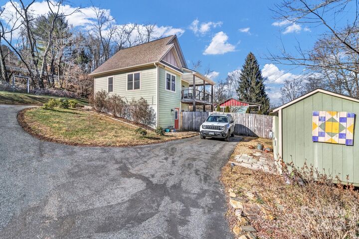 Property Photo:  2600 Old Clyde Road  NC 28721 