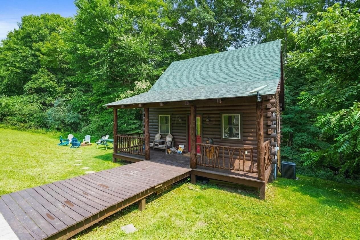 Property Photo:  17260 Krinn Unger Keck Road  OH 43138 