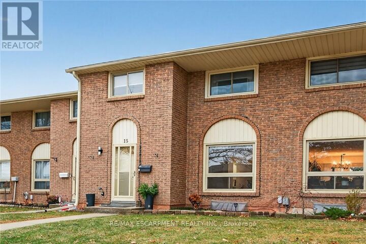 Property Photo:  150 Gateshead Crescent 15  ON L8G 4A7 